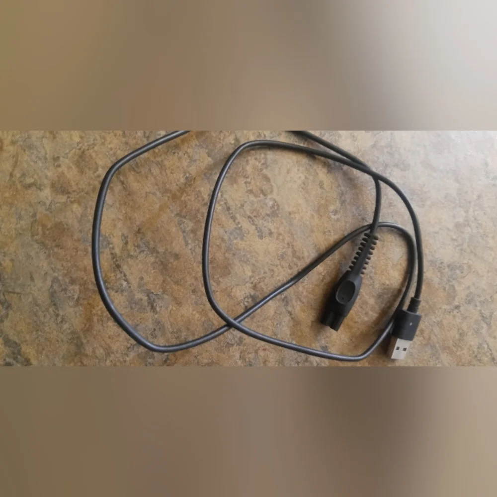 Universal Black USB Charging Cable for Cell Phones